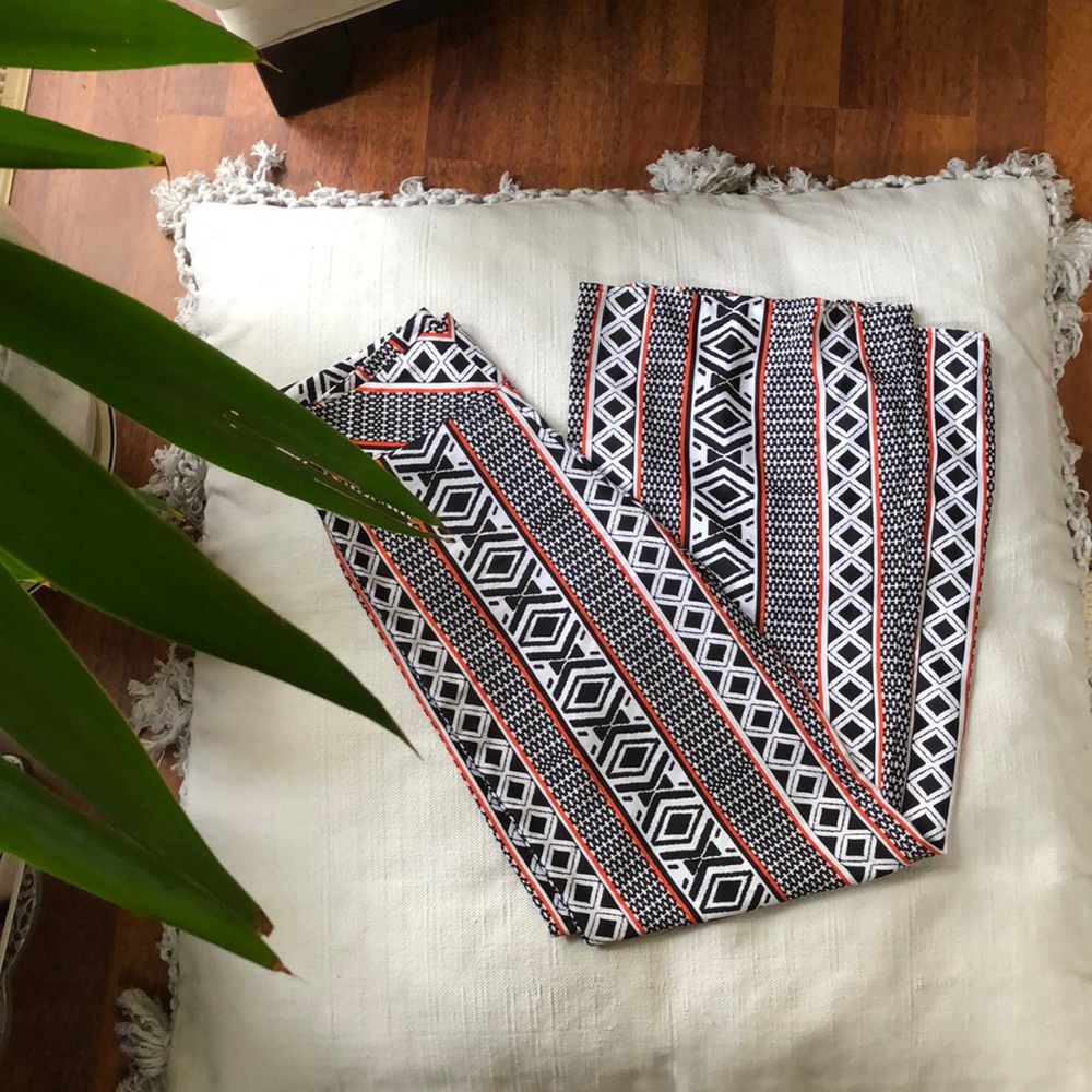 💛 Printed bell bottom pants